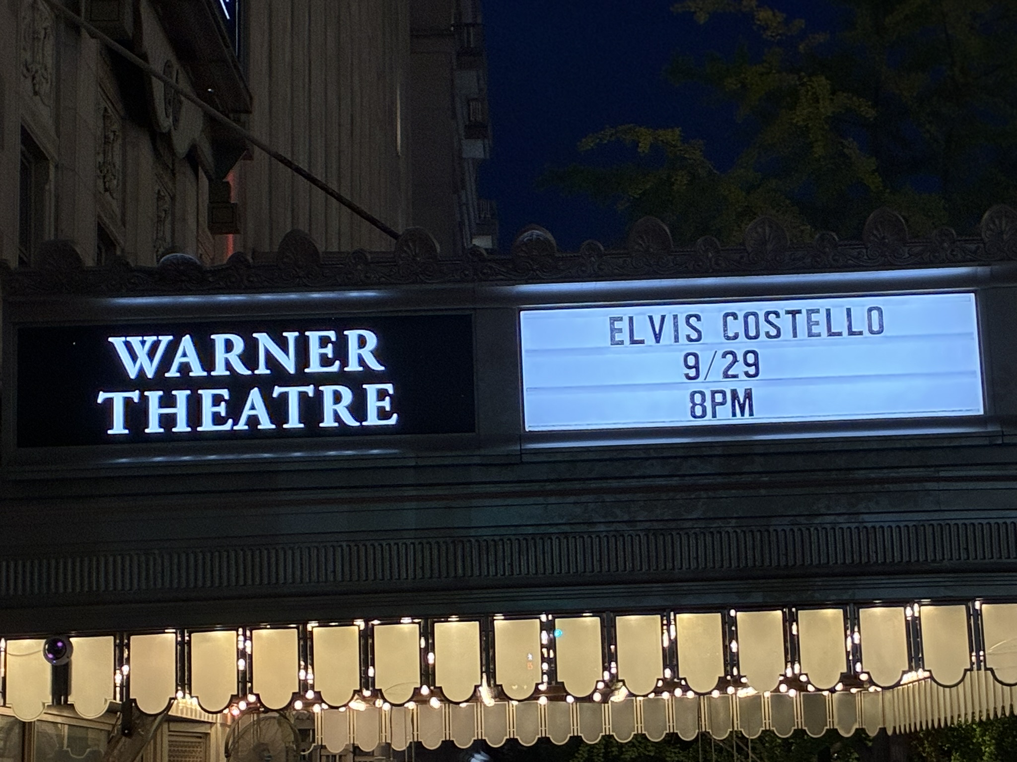 ElvisCostelloAndTheImposters2025-09-29WarnerTheatreWashingtonDC (1).jpg